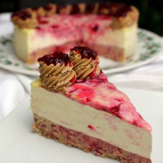 Vegan Cranberry Cheesecake