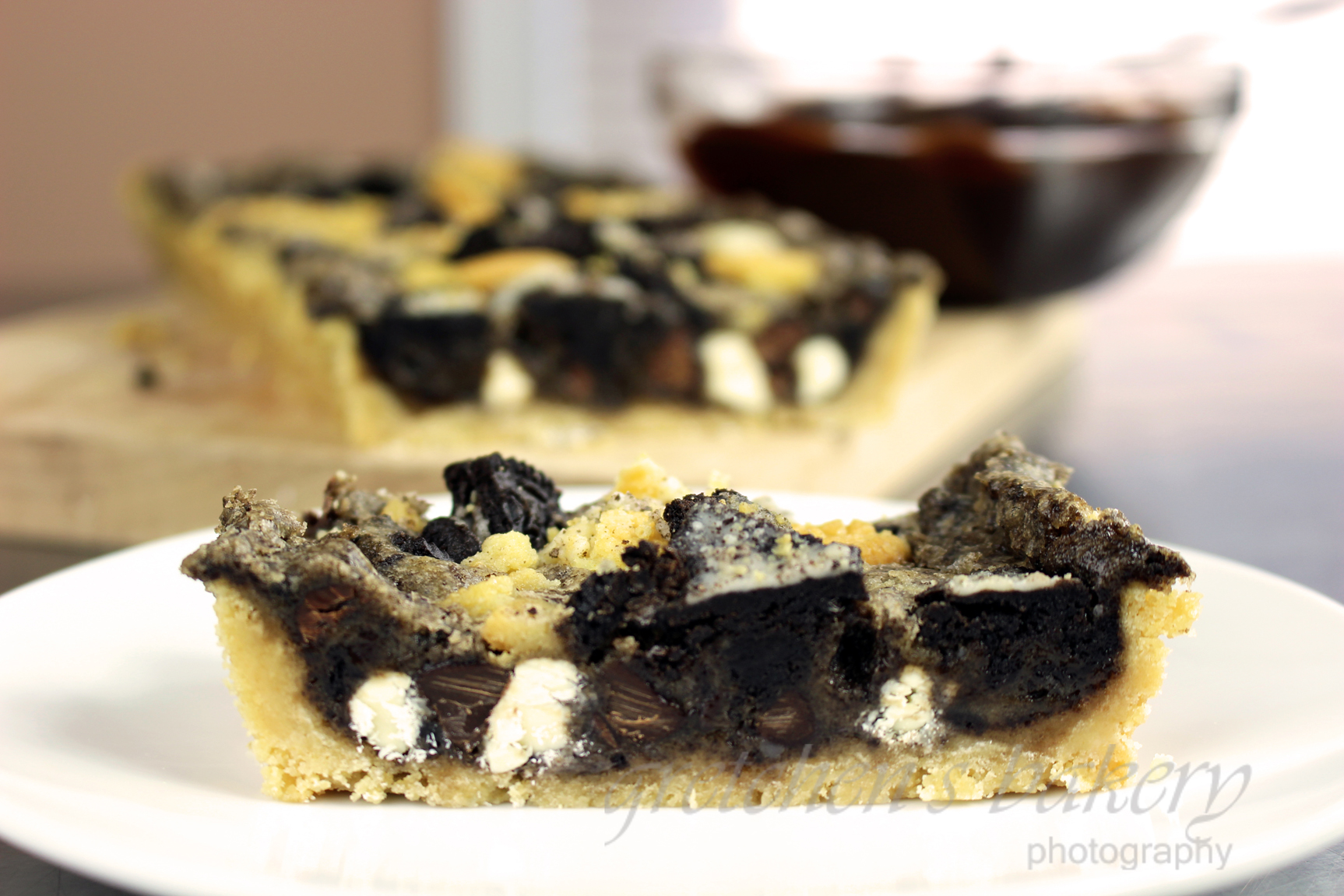Black & White Oreo Cookie Tart