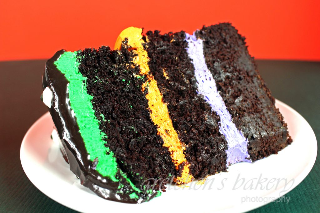 Vegan Black Chocolate Cake for halloween!
