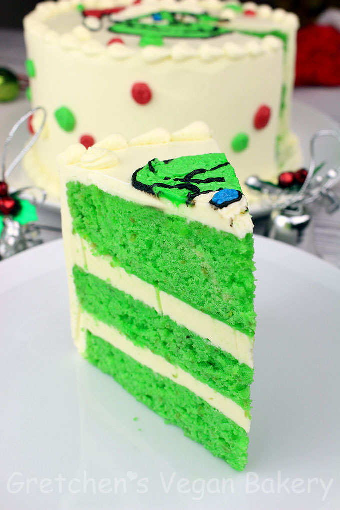 Easy Grinch Cake~ 2 recipes no special tools!