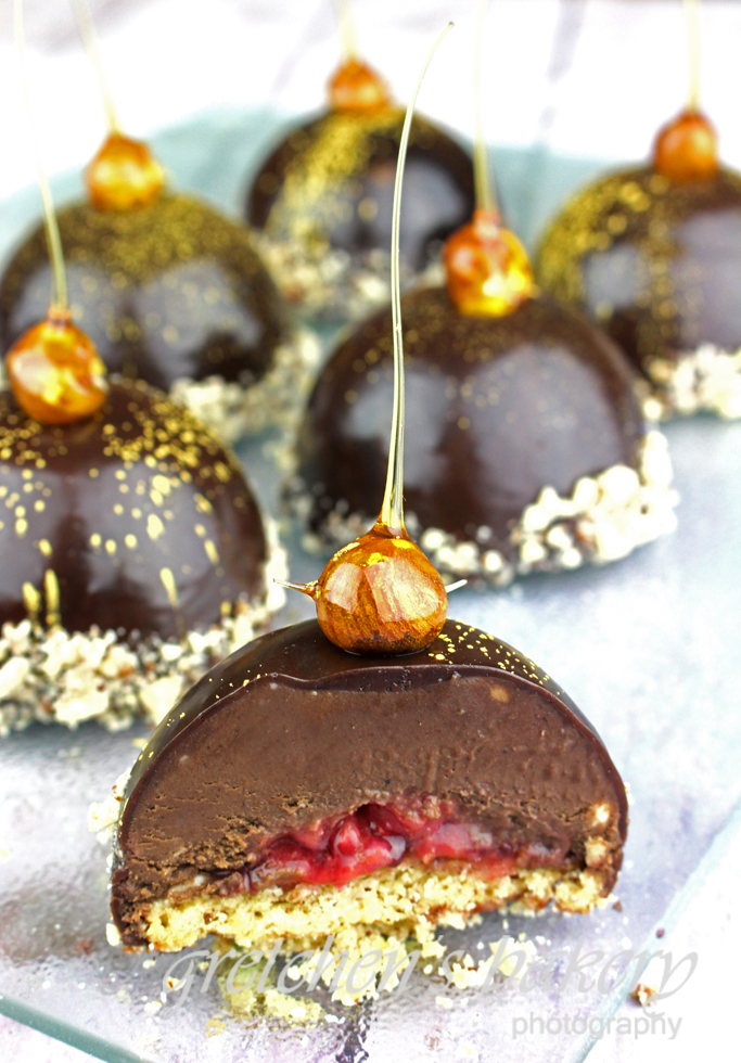 Raspberry Linzer Mousse Cakes