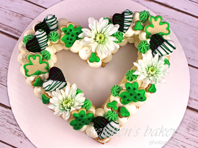St. Patrick's Day Cookie & Cream Cake