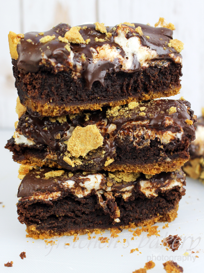 S'mores Fudge Brownie Bars