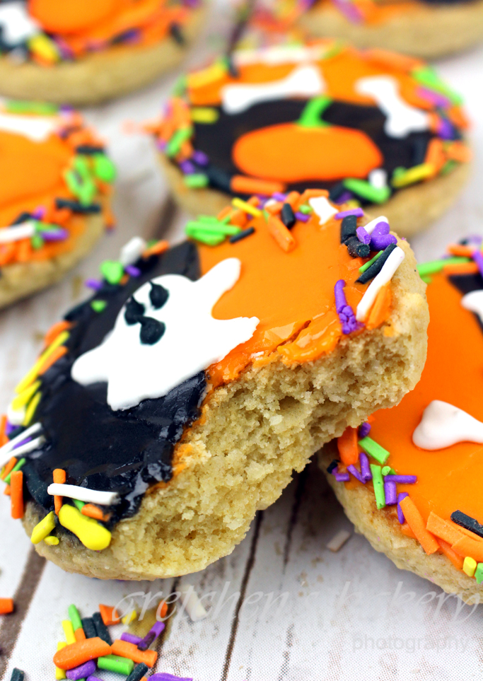 Halloween Black and White Cookies