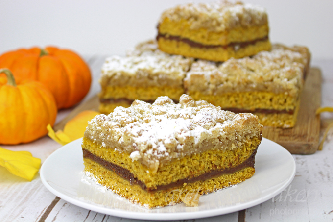 Pumpkin Crumb Buns
