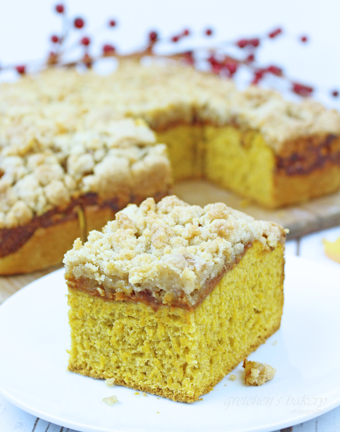 Pumpkin Coffeecake Buns