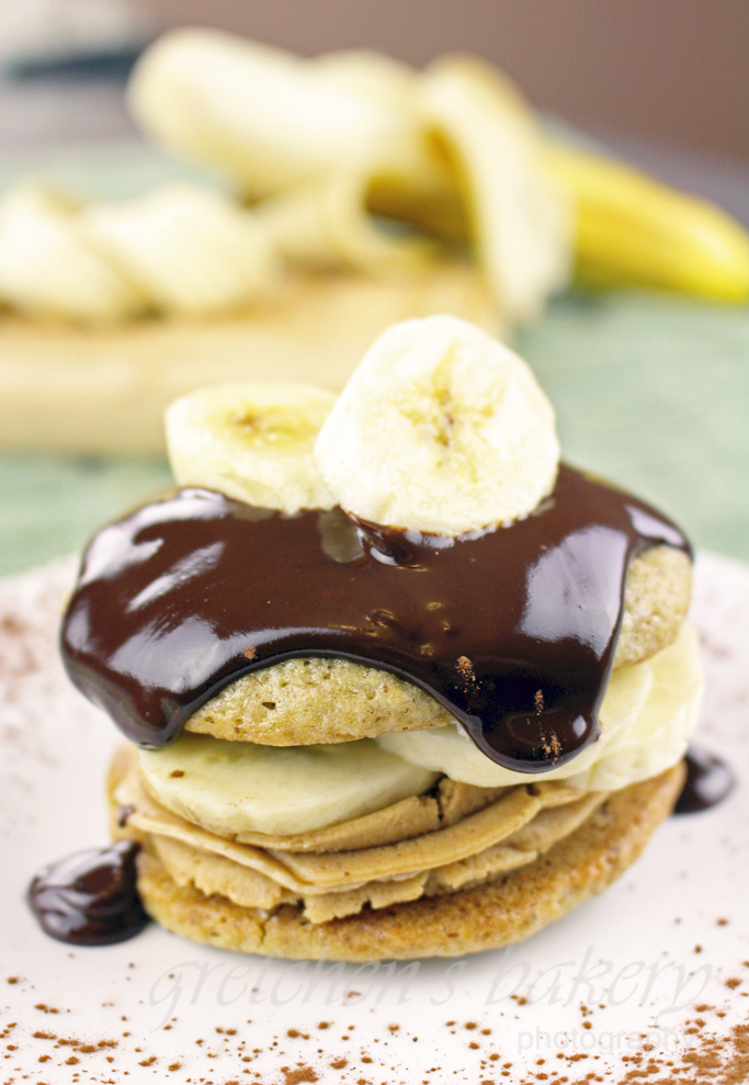 Peanut Butter Banana Whoopie Pies