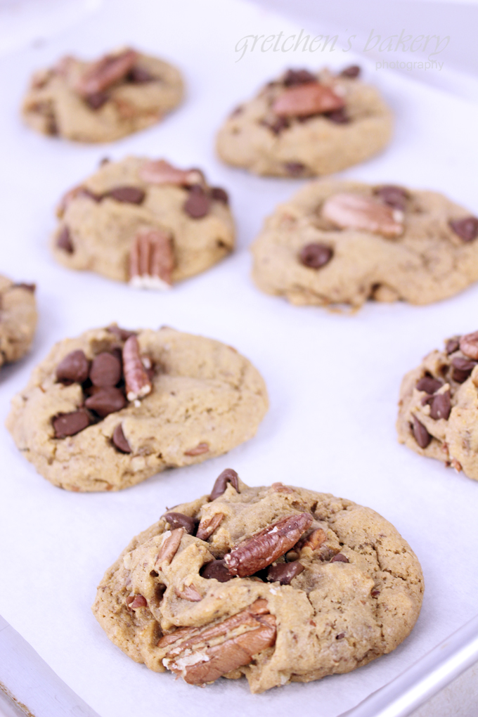 Vegan Butter Pecan Cookies