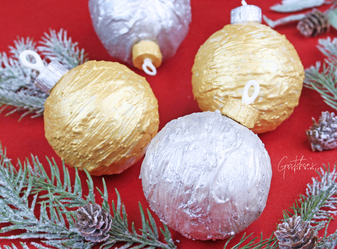 Christmas Ornament Cakes