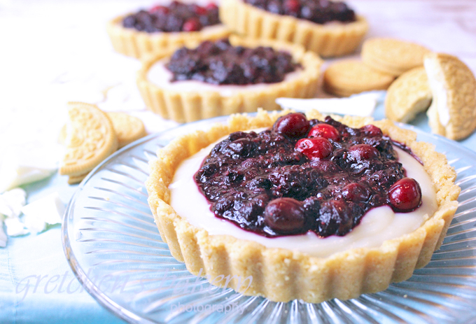 White Chocolate Berry Cream Pie