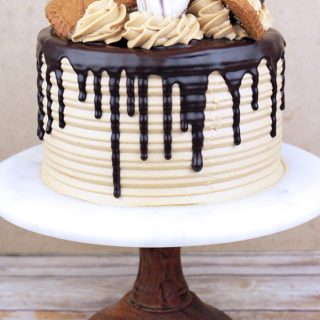 Cookie Butter Crunch Cake