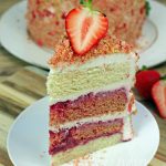Strawberry Shortcake Crunch Cake