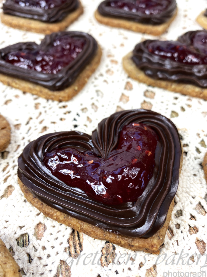 Vegan Linzer Cookies
