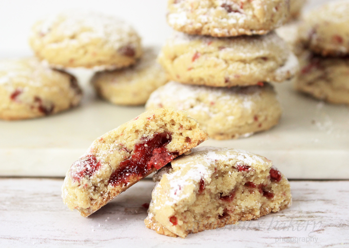 Strawberry Cheesecake Cookies Vegan