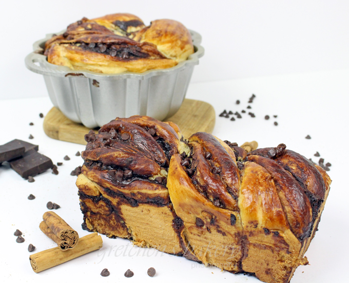 Vegan babka with chocolate - Lazy Cat Kitchen