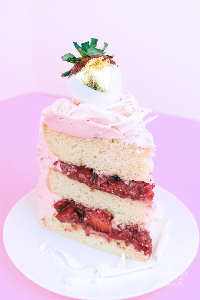 White Chocolate Strawberry Cake