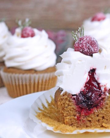 White Chocolate Cranberry Pumpkin Cupcakes
