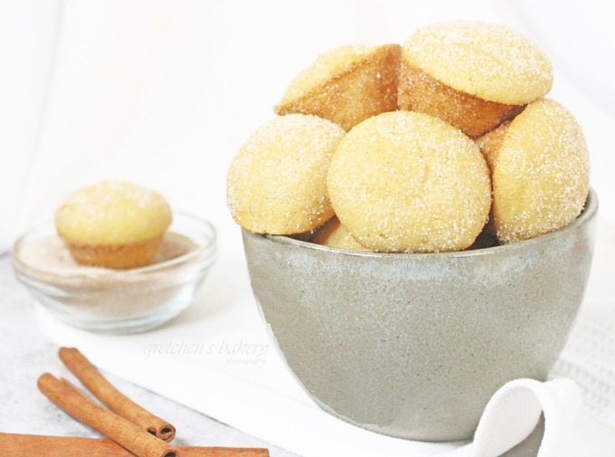 Snickerdoodle Cake Bombs