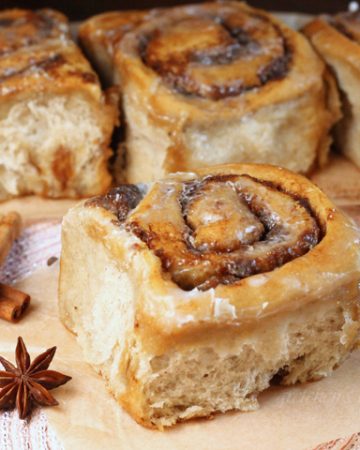 Molasses Gingerbread Cinnamon Rolls