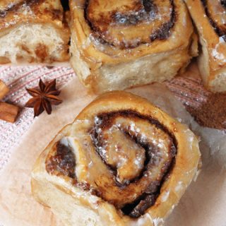 Molasses Gingerbread Cinnamon Rolls