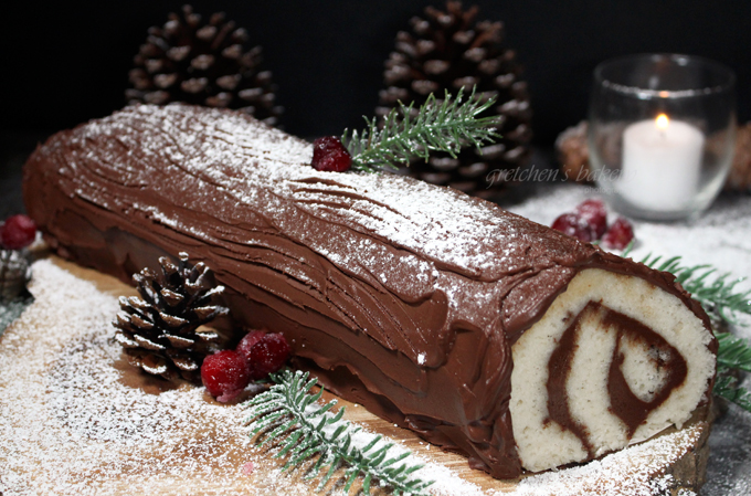 Delicious Christmas Yule Log Sheet Cake - Baking with Blondie