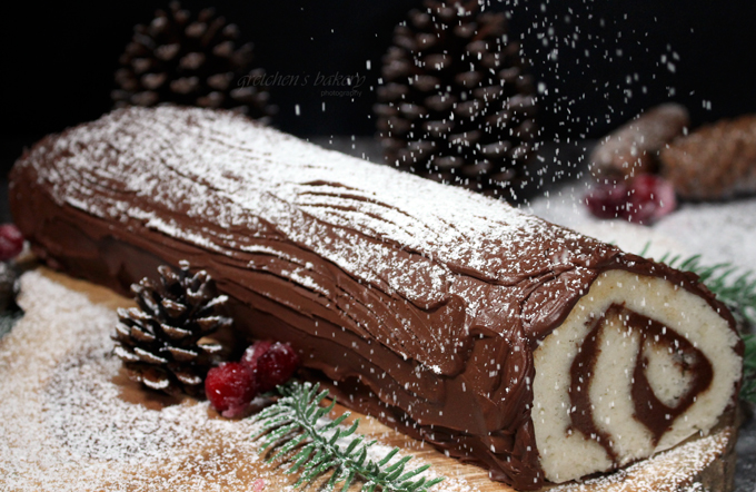 Easy Vegan Yule Log Cake