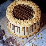 Snickers Cake ~Vegan