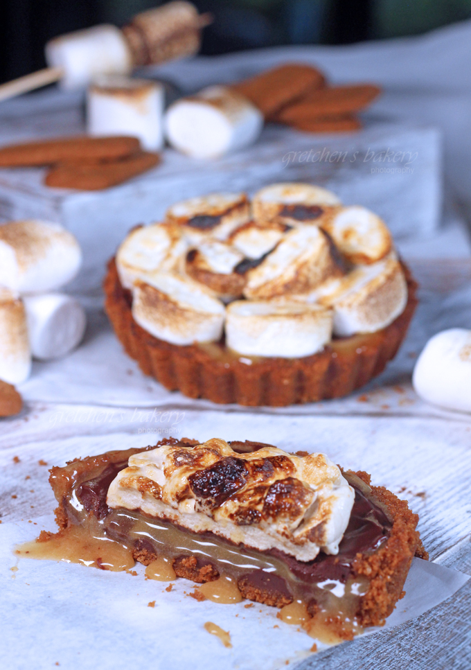 Biscoff Caramel S'mores Tart