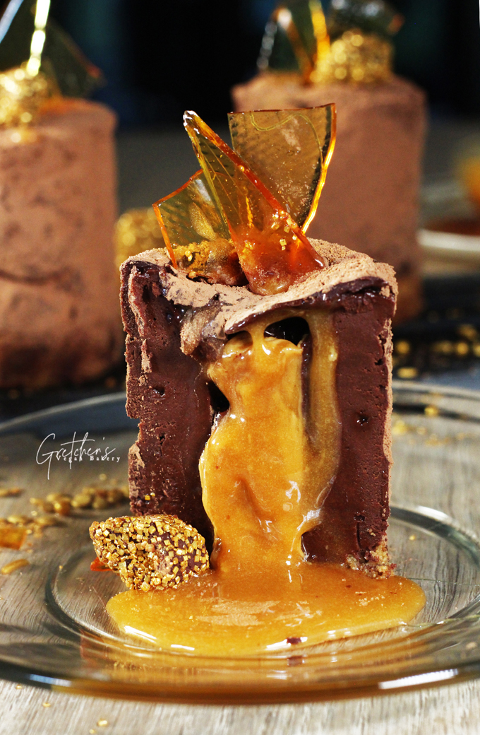 Gold Digger Cake