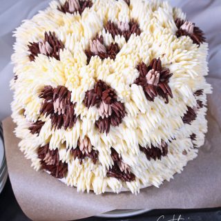 How to Make a Leopard Print Cake