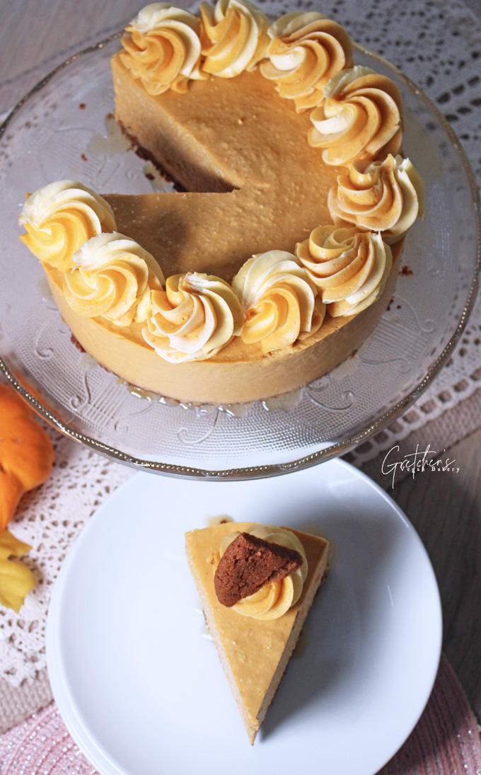 Vegan no bake pumpkin cheesecake