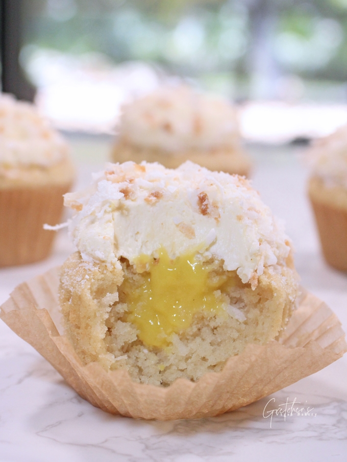 Lemon Coconut Cupcakes