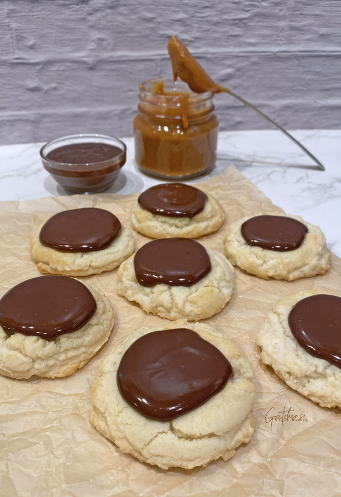 Vegan Twix Cookies