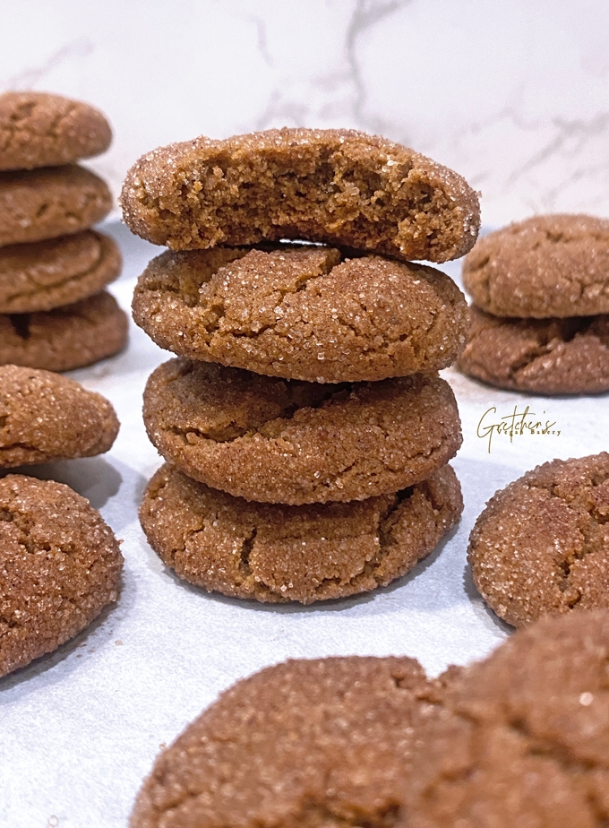 Vegan Gingersnap Cookies