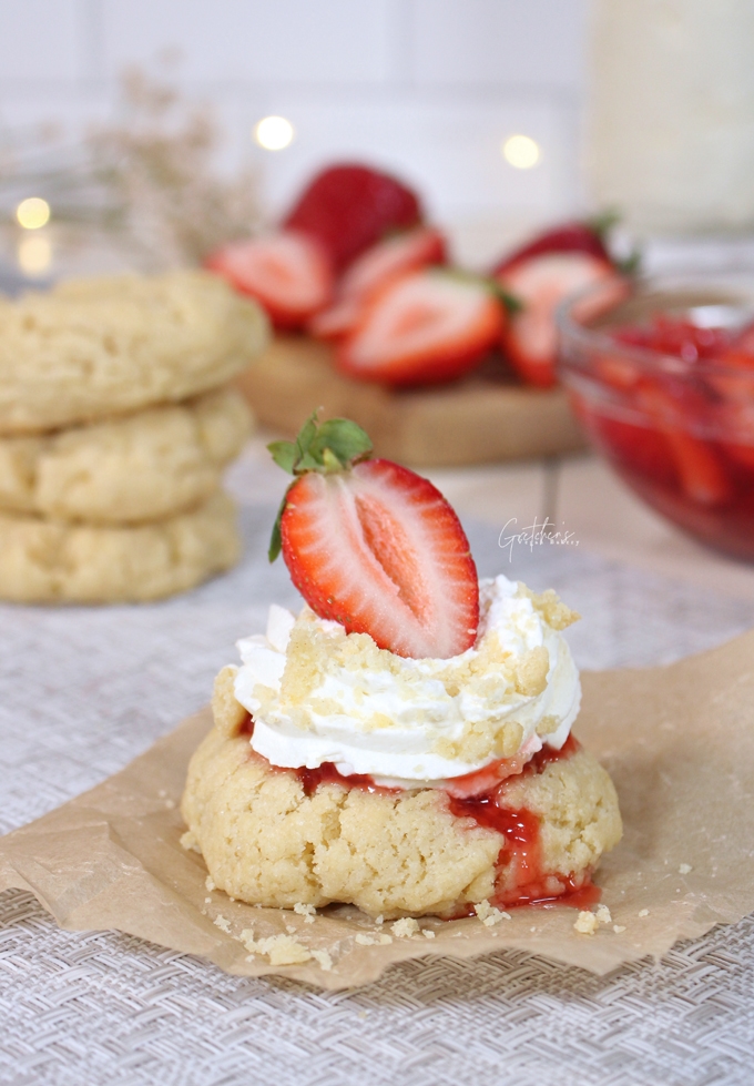 Strawberry Shortcake Cookies