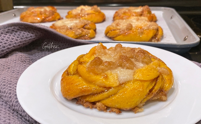 peach cheese danish