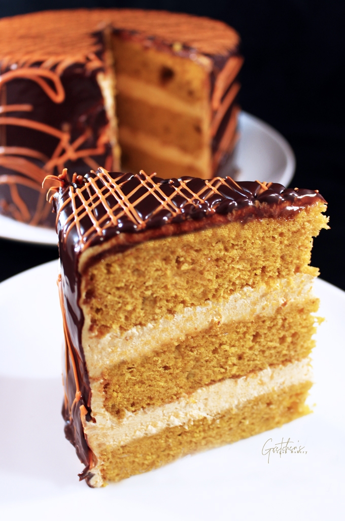 Easy Vegan Halloween Cake