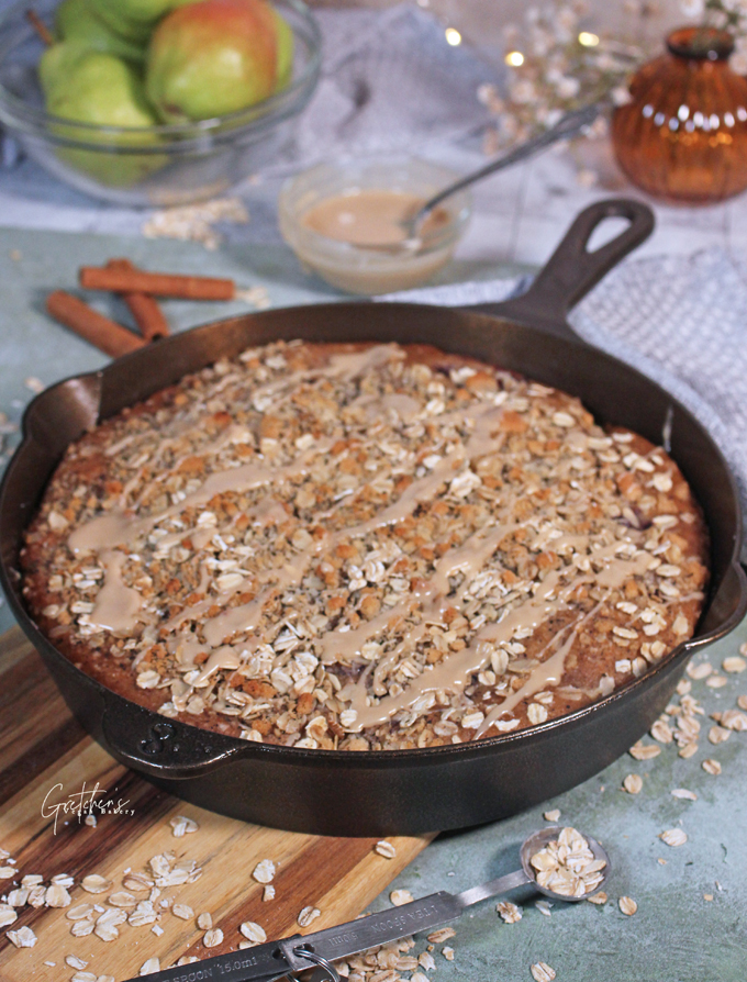 Spiced Pear and Blackberry Skillet Cake