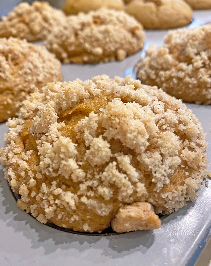 Pumpkin Crumb Muffins